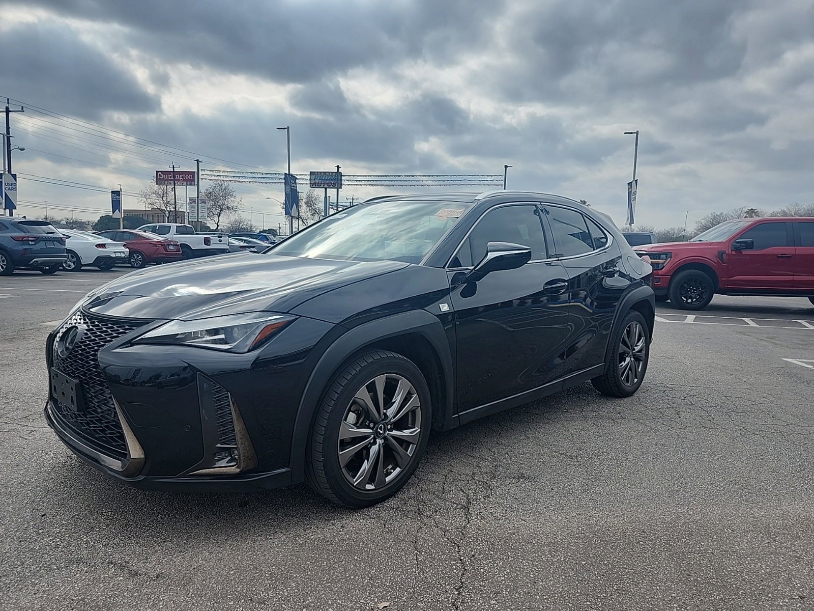 Used 2019 Lexus UX 200 F Sport w/ F Sport Premium Package image 7