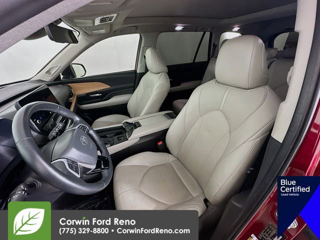 Used 2024 Toyota Grand Highlander Limited image 23