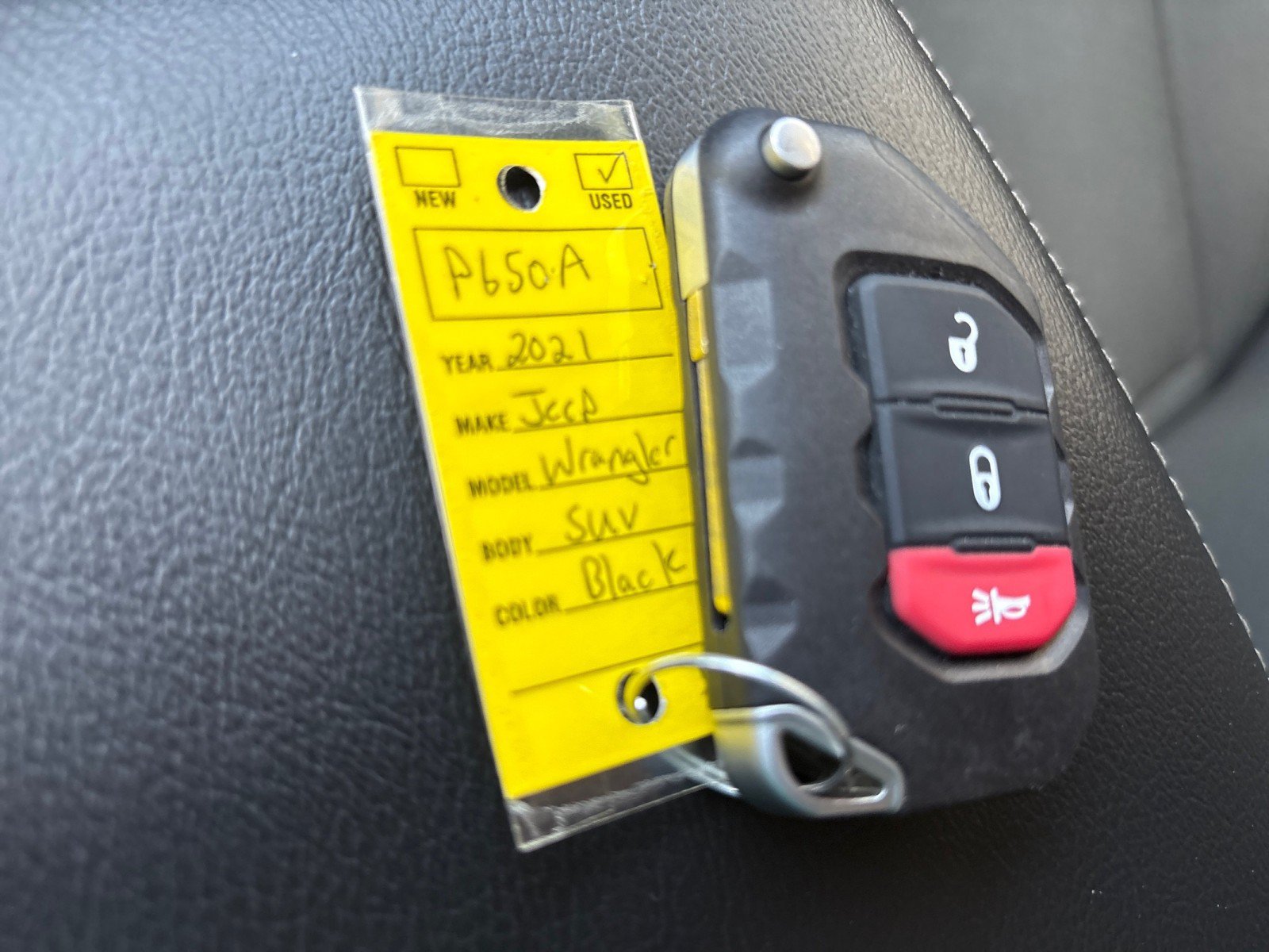 Used 2021 Jeep Wrangler Unlimited Sahara w/ Uconnect 4C Nav & Sound Group AWD/4WD image 21