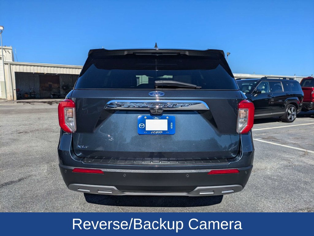 Certified 2022 Ford Explorer XLT w/ Equipment Group 202A RWD image 5