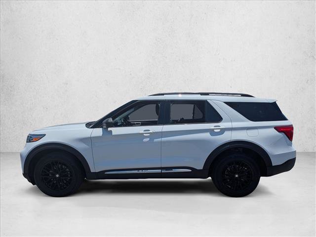 Certified 2023 Ford Explorer XLT w/ Equipment Group 202A AWD/4WD image 9