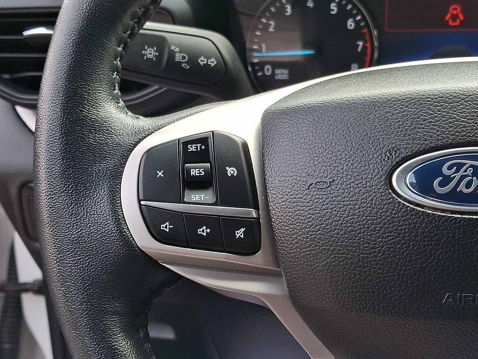 Certified 2023 Ford Explorer XLT AWD/4WD image 22