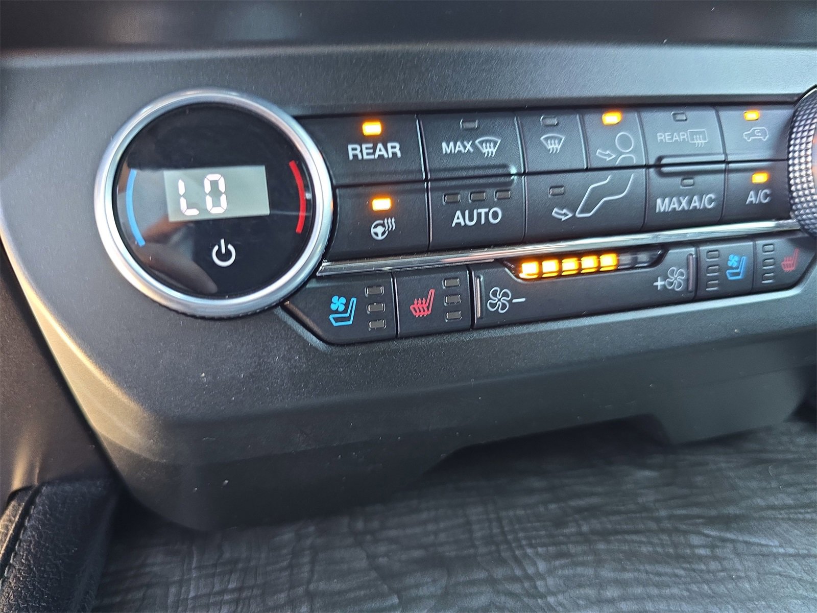 Certified 2021 Ford Expedition Limited image 19