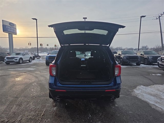 Certified 2023 Ford Explorer ST-Line image 14