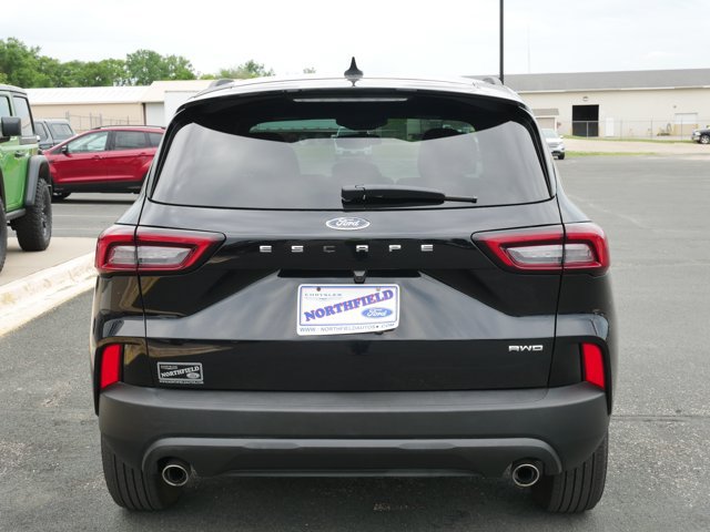 Certified 2025 Ford Escape ST-Line AWD/4WD image 7