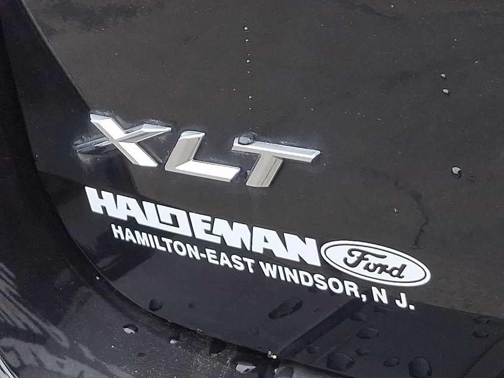 Certified 2021 Ford Explorer XLT w/ Equipment Group 202A image 29