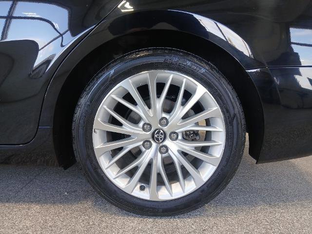 Used 2020 Toyota Camry XLE image 9