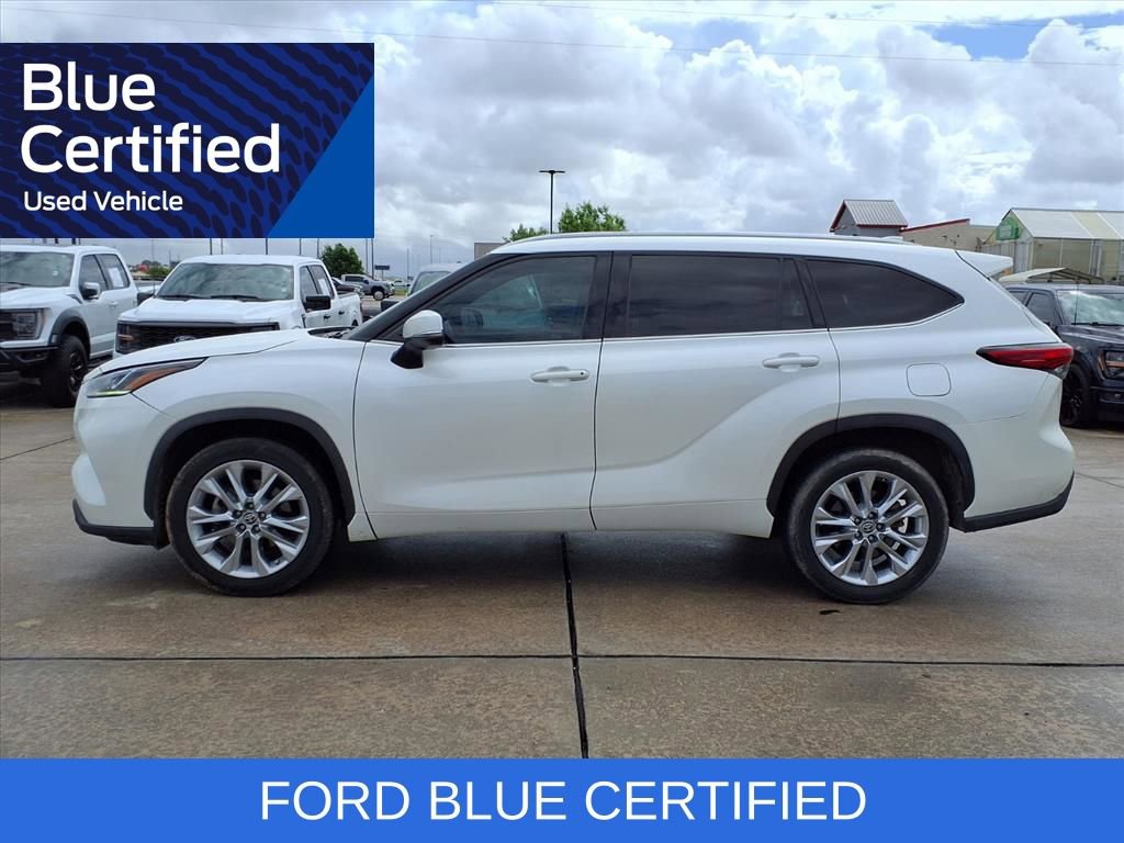 Used 2020 Toyota Highlander Limited FWD image 3