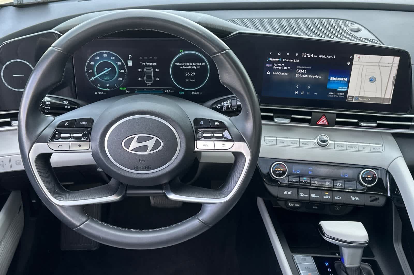 Used 2024 Hyundai Elantra Limited image 14