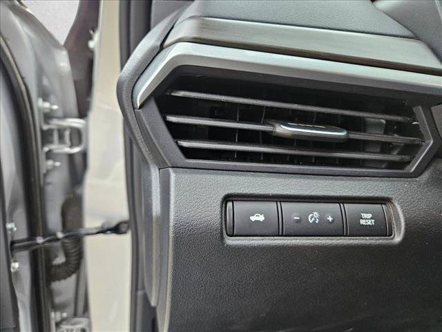 Used 2025 Nissan Altima 2.5 SV FWD image 24
