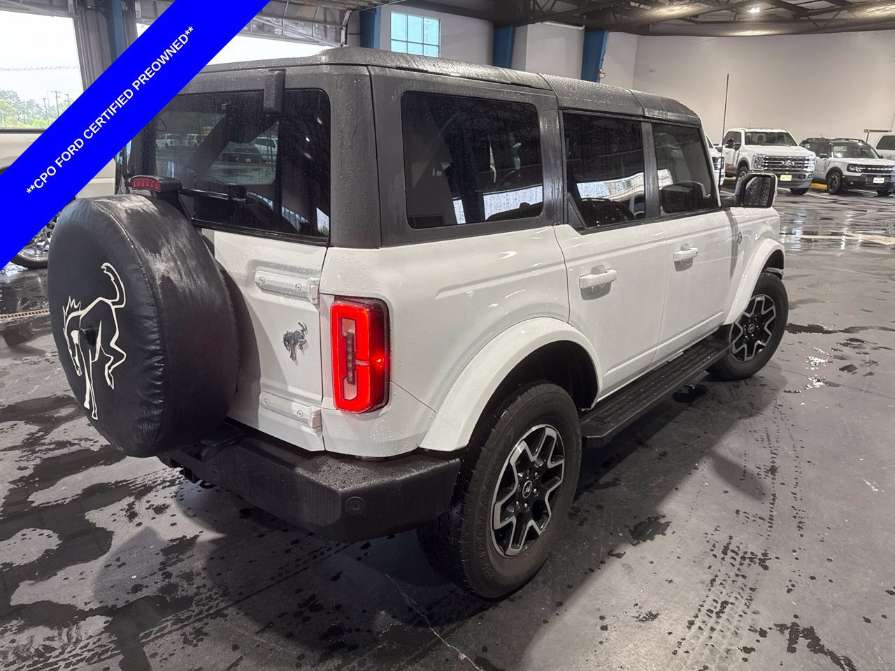 Certified 2023 Ford Bronco Outer Banks AWD/4WD image 12