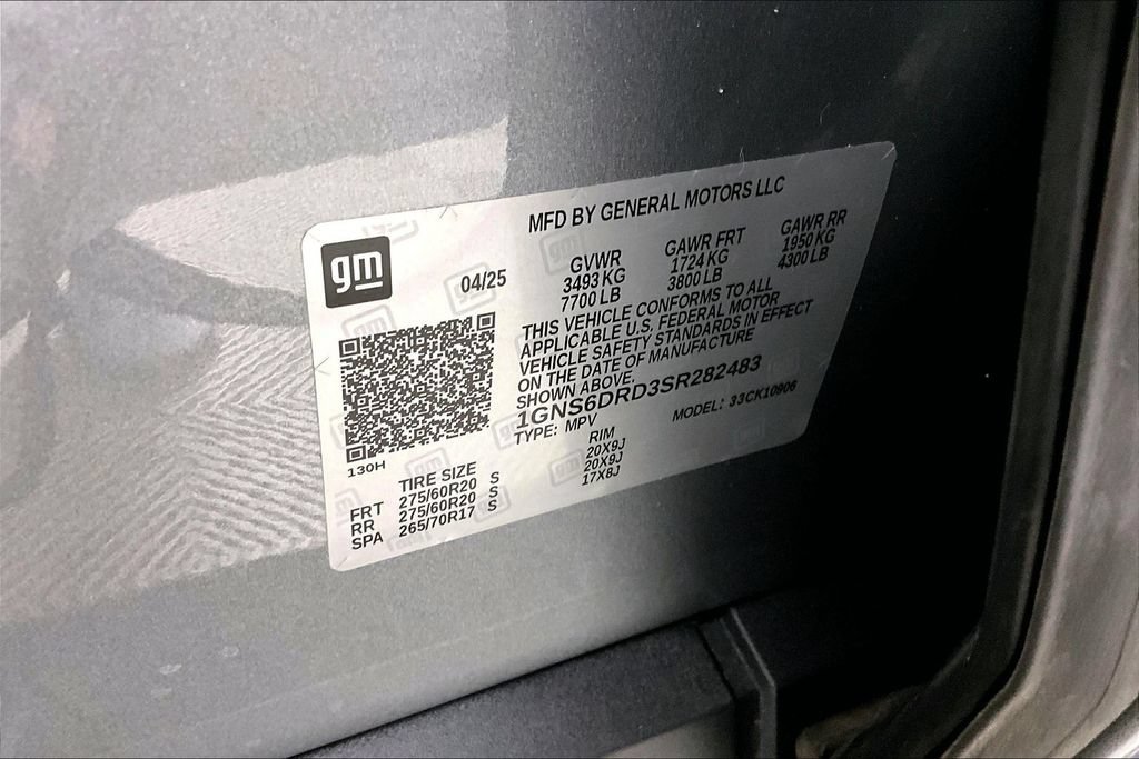 Used 2025 Chevrolet Suburban Z71 AWD/4WD image 27