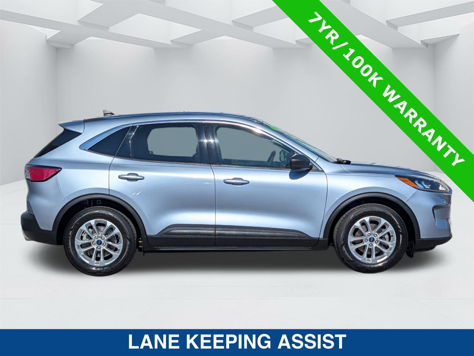 Certified 2022 Ford Escape SE FWD image 3