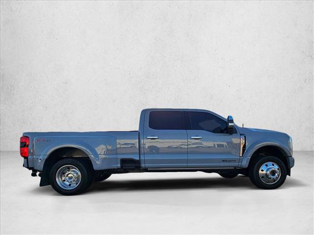 Certified 2025 Ford F450 Platinum w/ FX4 Off-Road Package AWD/4WD image 4