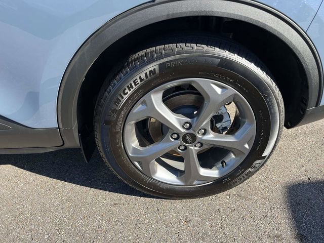 Certified 2025 Ford Escape ST-Line image 6