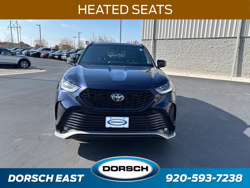 Used 2021 Toyota Highlander XSE AWD/4WD image 2