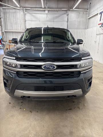 Certified 2022 Ford Expedition XLT AWD/4WD image 3