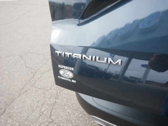 Certified 2022 Ford Escape Titanium w/ Titanium Elite Package image 9