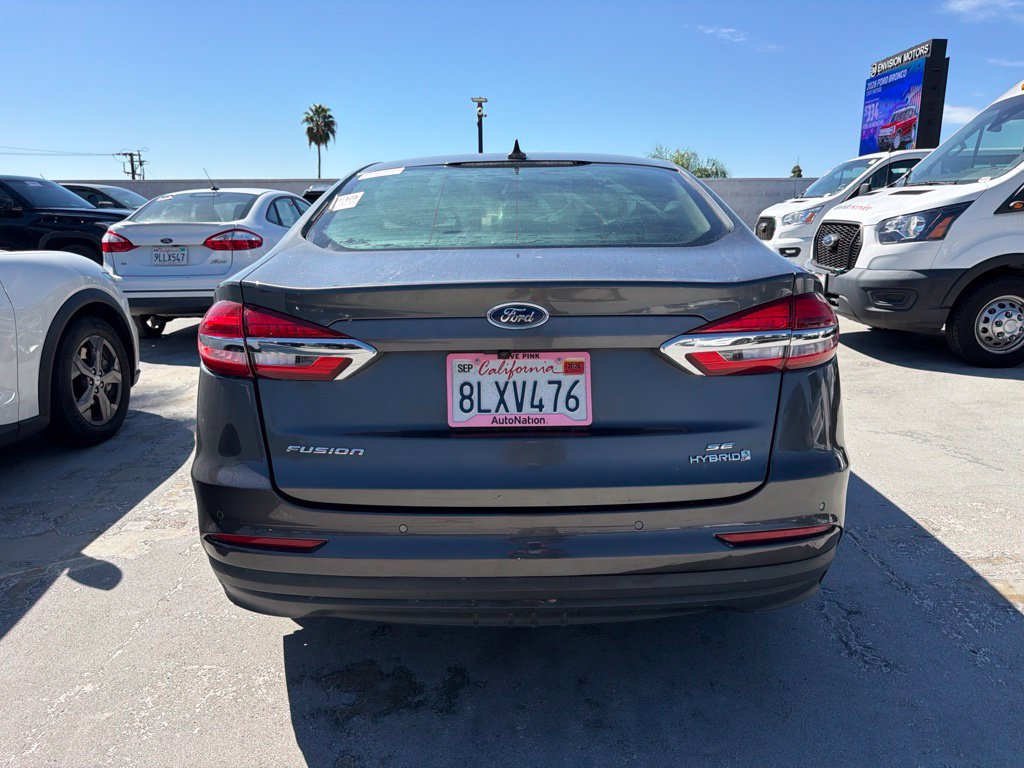 Certified 2019 Ford Fusion SE FWD image 4