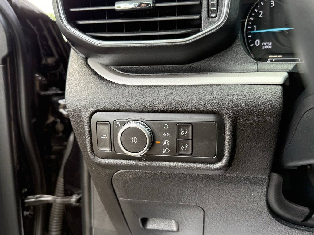 Certified 2022 Ford Explorer XLT w/ Equipment Group 202A image 14