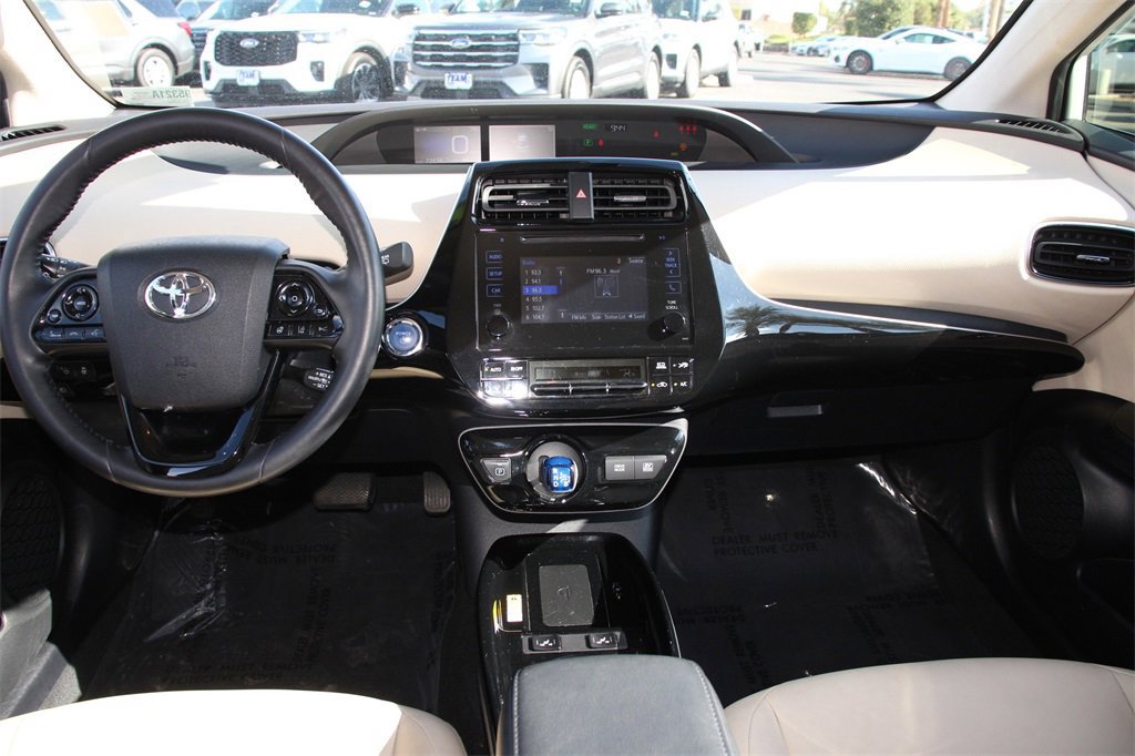 Used 2019 Toyota Prius XLE image 16