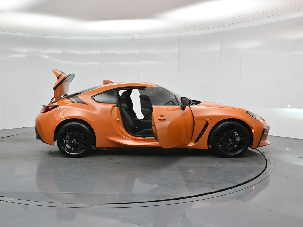 Used 2023 Toyota GR86 10th Anniversary SE RWD image 4