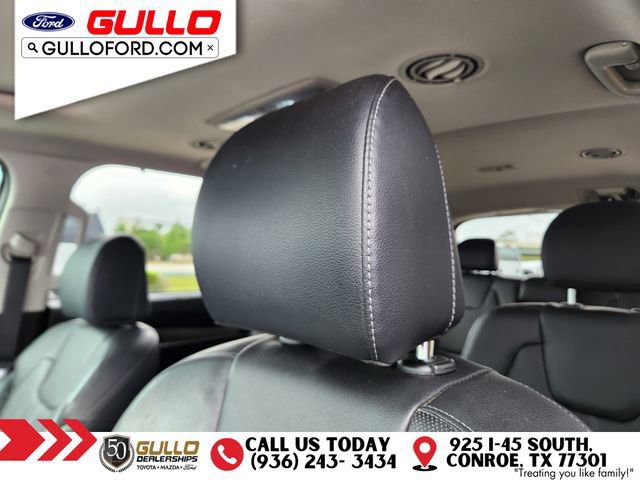 Used 2022 Kia Telluride EX w/ EX Premium Package image 17