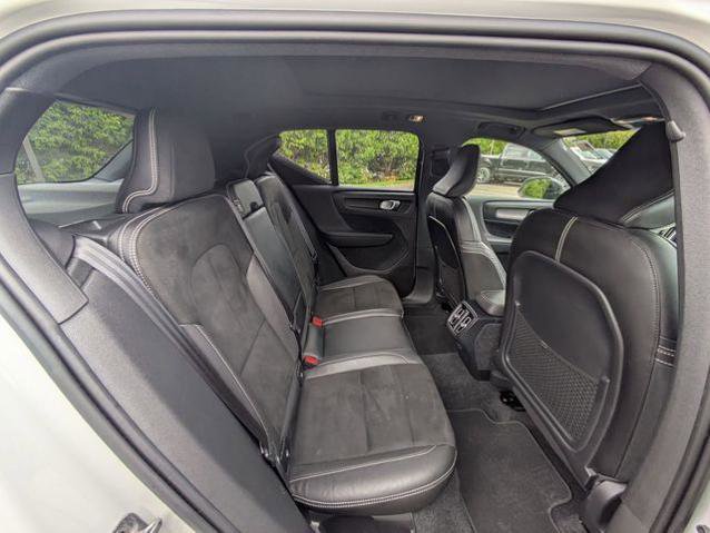 Used 2019 Volvo XC40 T5 R-Design AWD/4WD image 34