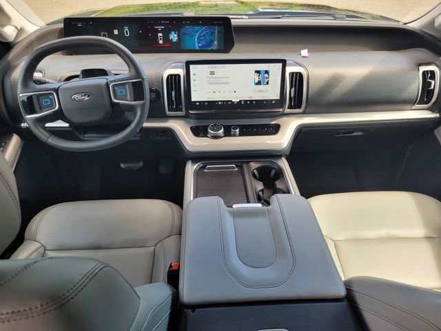 Certified 2025 Ford Expedition Max Active image 14