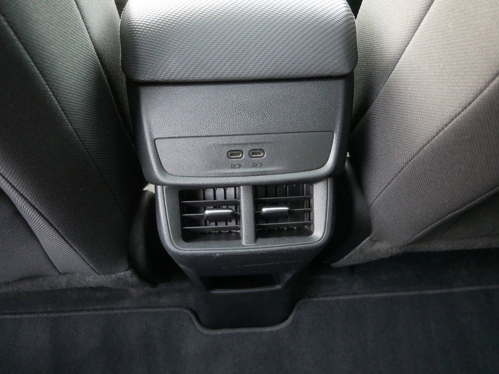 Used 2025 Chevrolet Equinox LT image 17