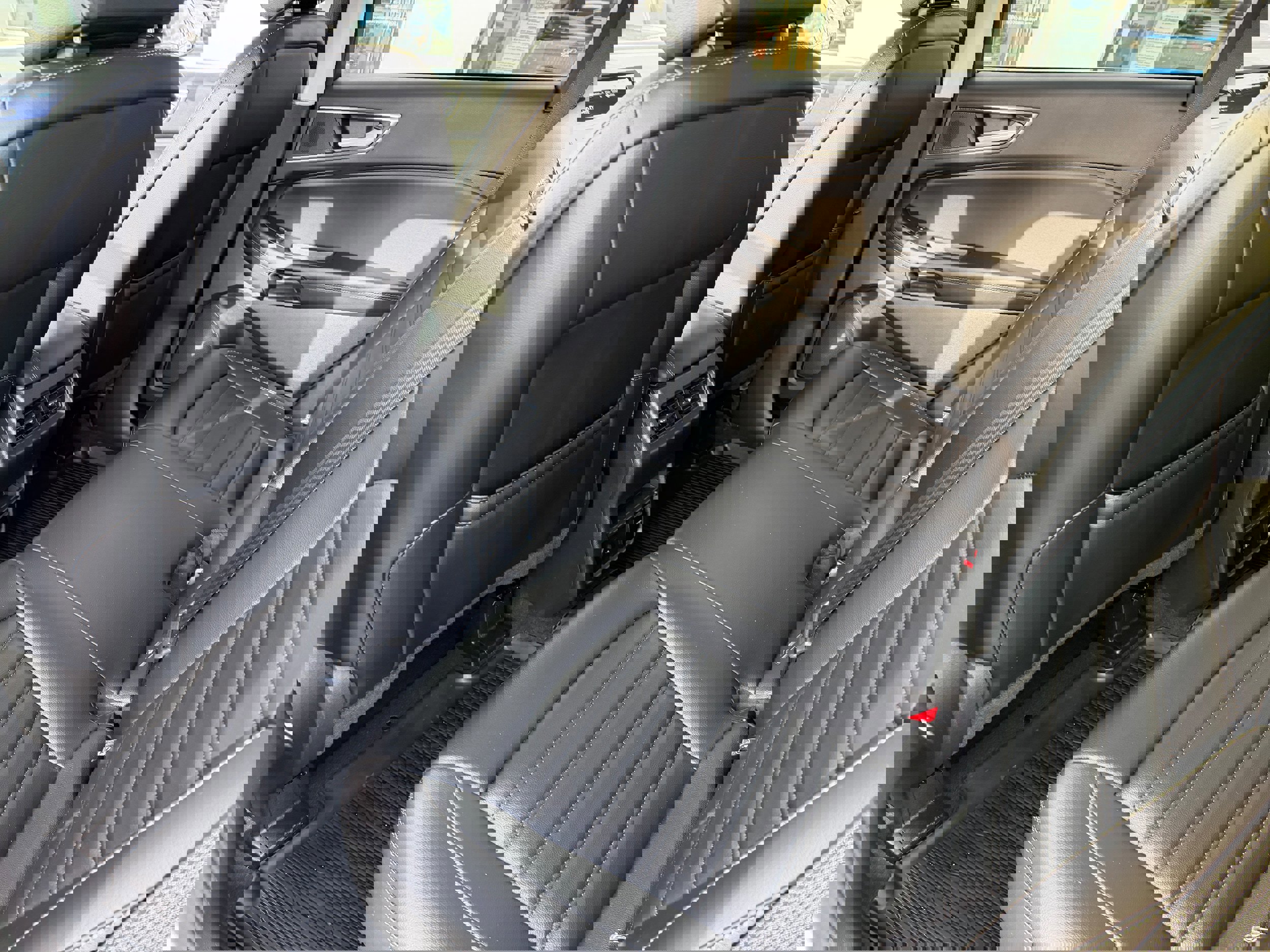 Certified 2024 Ford Edge SEL w/ Convenience Package image 13