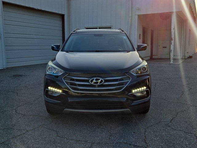 Used 2018 Hyundai Santa Fe Sport FWD image 2