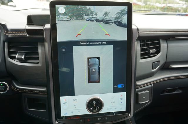 Certified 2022 Ford Expedition Max Platinum RWD image 14