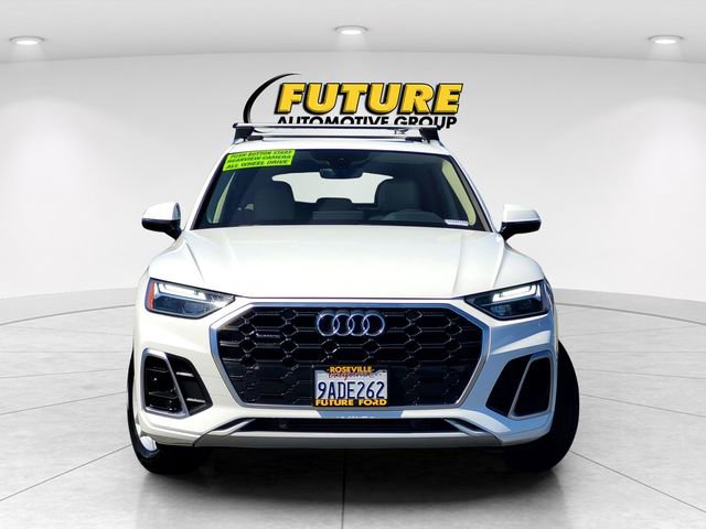 Used 2022 Audi Q5 2.0T Premium w/ Convenience Package AWD/4WD image 2
