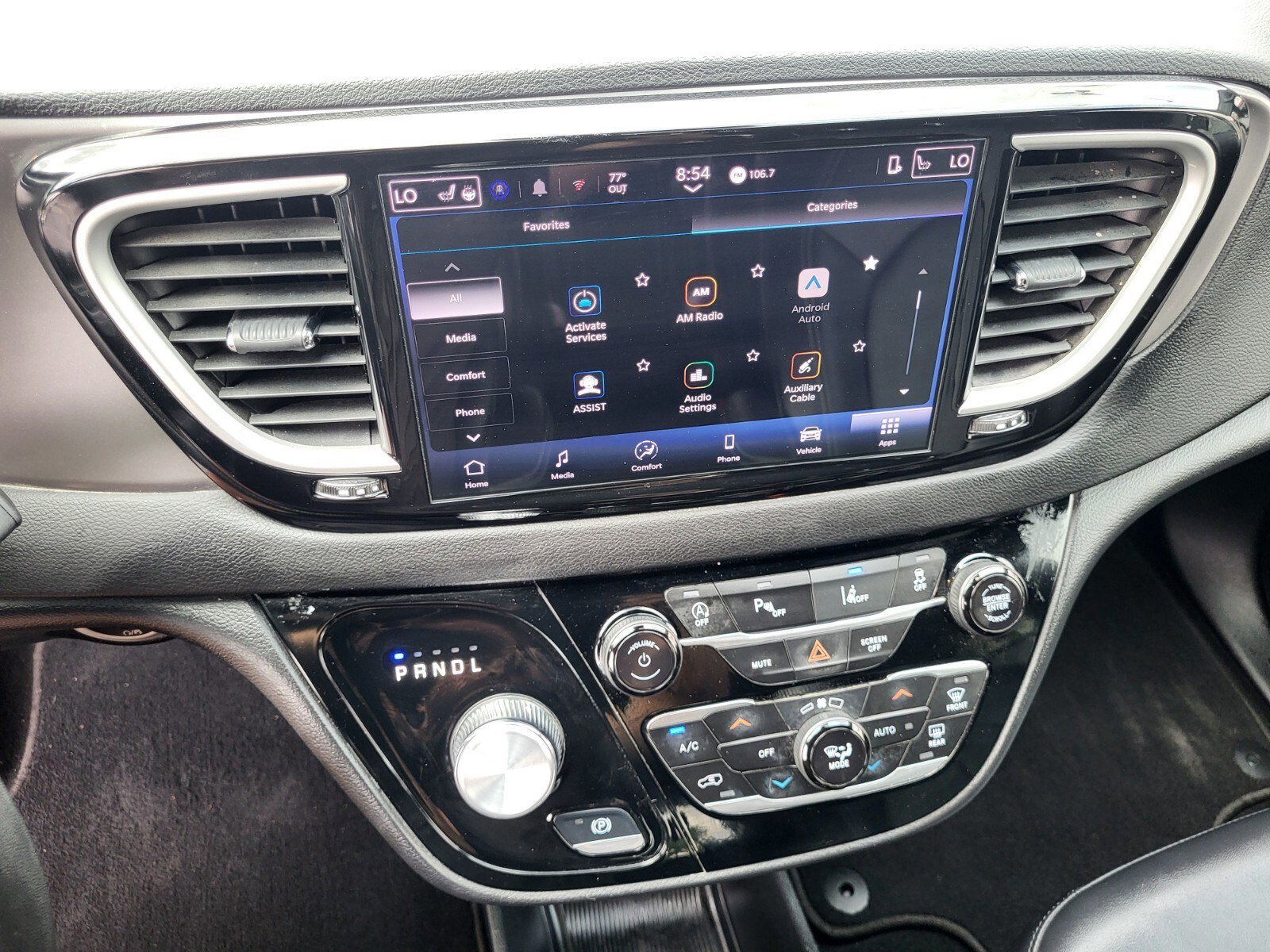 Used 2025 Chrysler Pacifica Select image 20