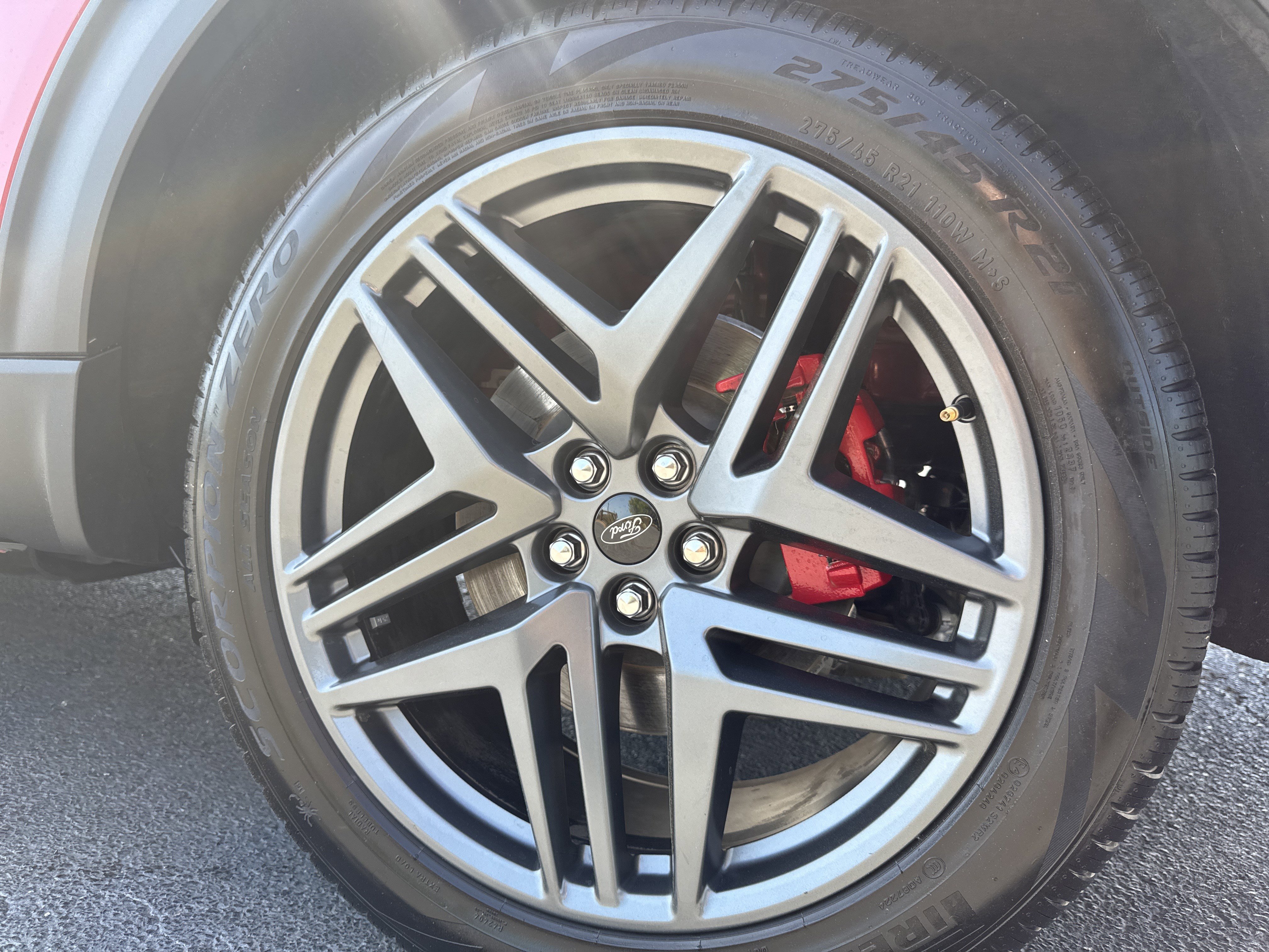 Certified 2025 Ford Explorer ST-Line w/ Premium Package RWD image 23
