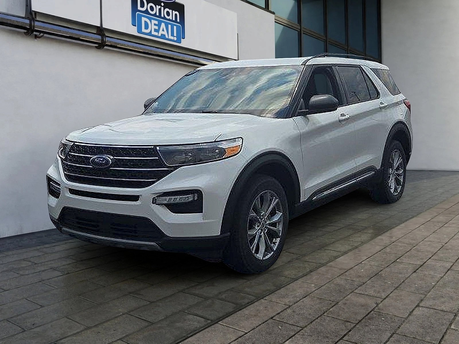 Certified 2023 Ford Explorer XLT w/ Equipment Group 202A AWD/4WD image 7
