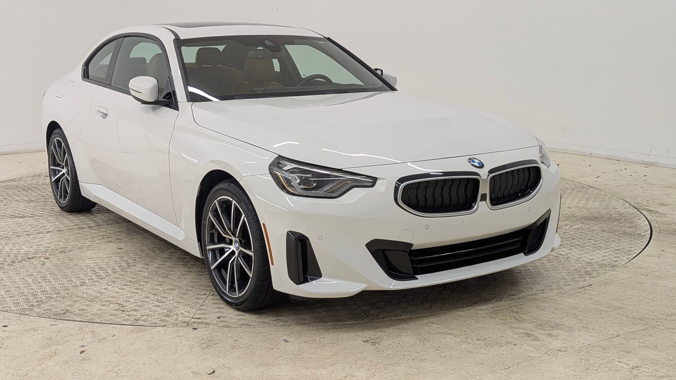 Used 2023 BMW 230i xDrive Coupe image 7