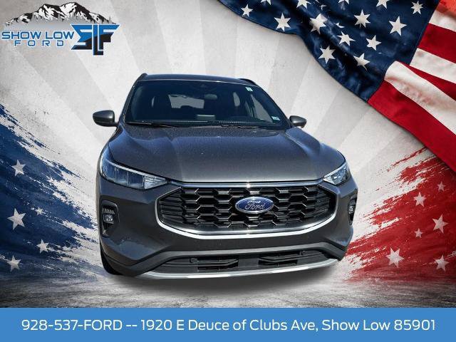 Certified 2025 Ford Escape ST-Line Select AWD/4WD image 2