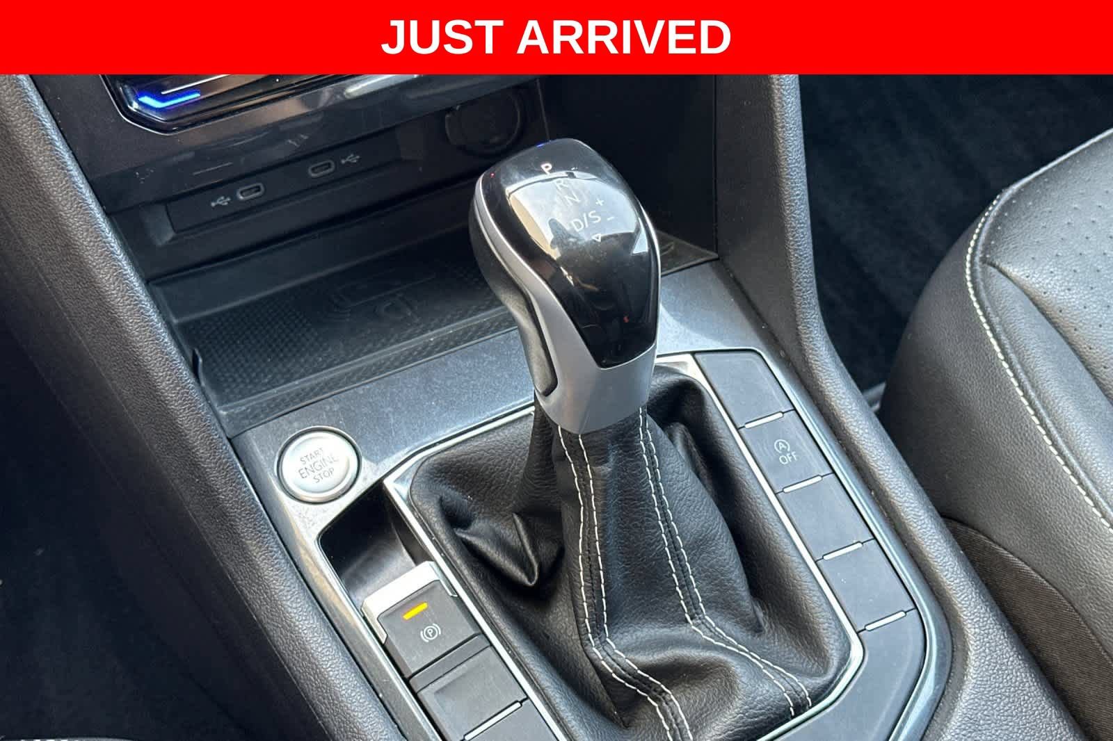 Used 2023 Volkswagen Tiguan SE AWD/4WD image 22