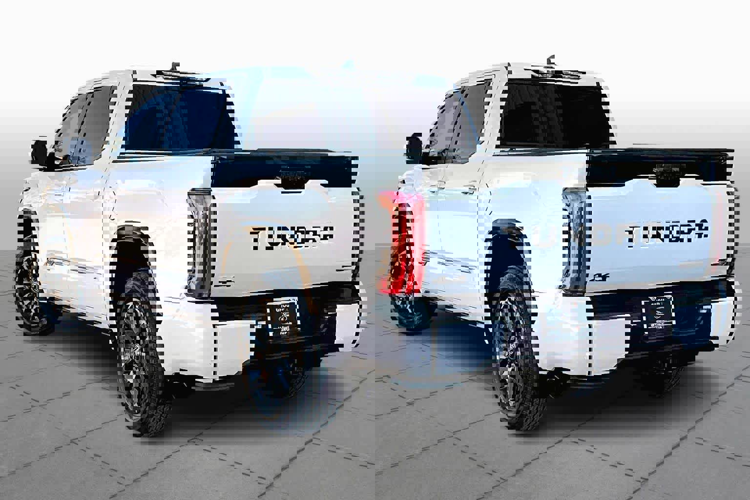 Used 2025 Toyota Tundra Platinum image 5