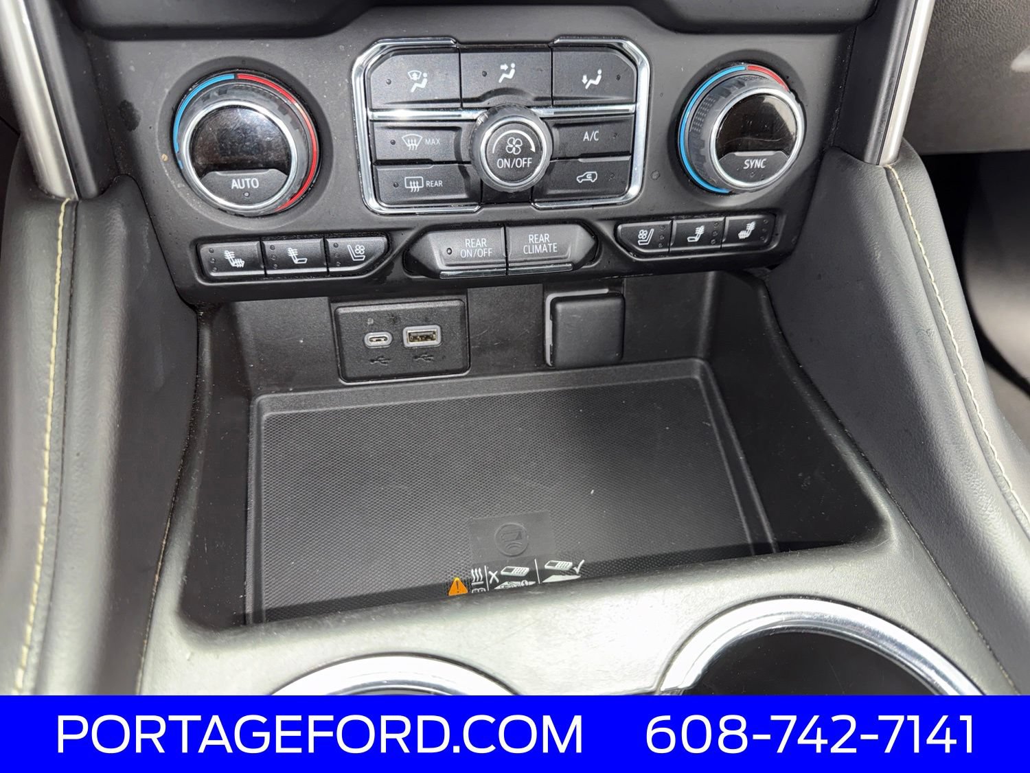 Used 2023 Chevrolet Tahoe Premier AWD/4WD image 21