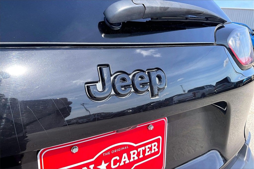 Used 2020 Jeep Cherokee Latitude Plus image 27