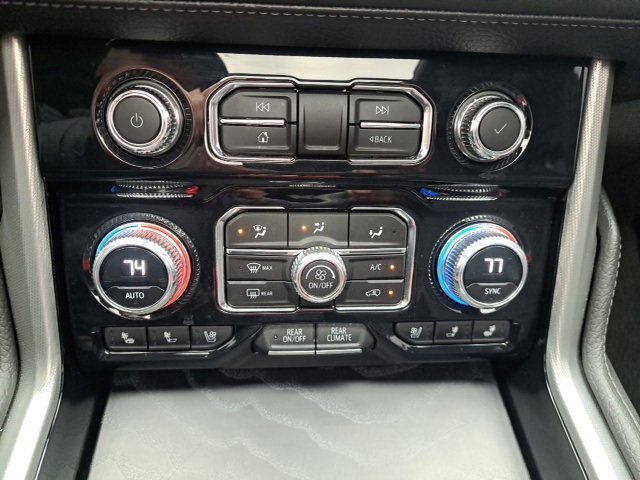 Used 2023 GMC Yukon Denali image 20