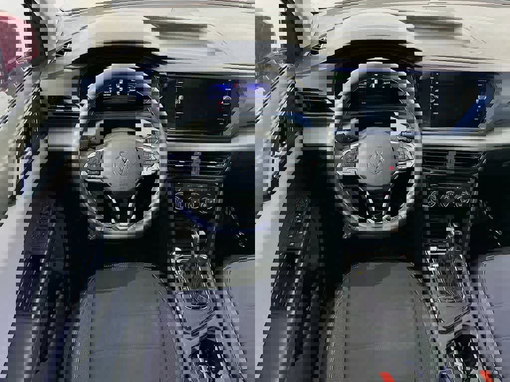 Used 2023 Volkswagen Taos SE w/ Panoramic Sunroof Package image 13