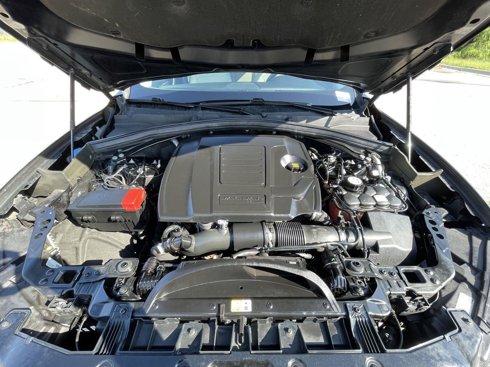 Used 2023 Jaguar F-PACE S AWD/4WD image 34