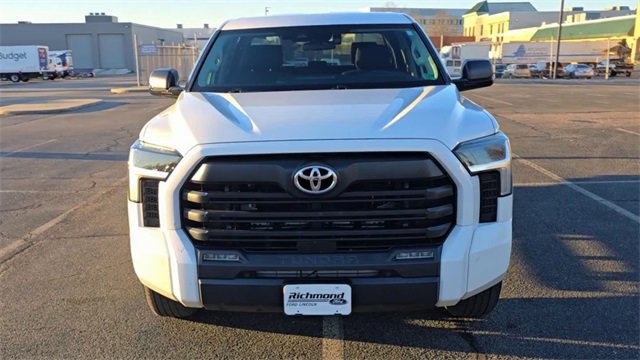 Used 2022 Toyota Tundra SR5 w/ Convenience Package image 4