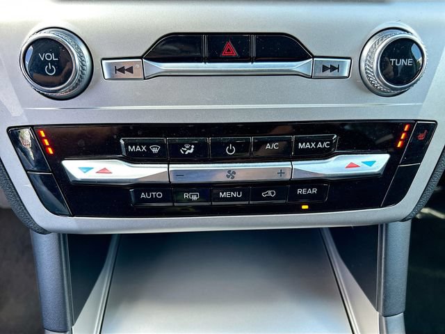 Certified 2022 Ford Explorer XLT w/ Class IV Trailer Tow Package AWD/4WD image 26