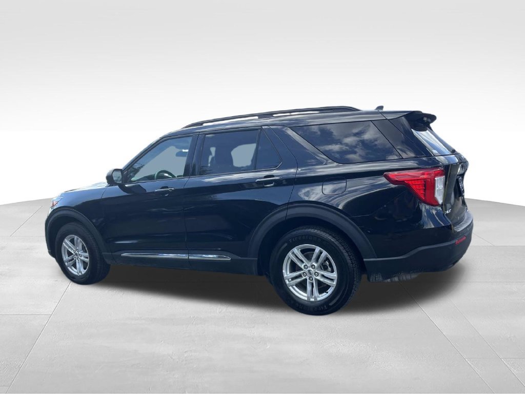 Certified 2022 Ford Explorer XLT RWD image 8