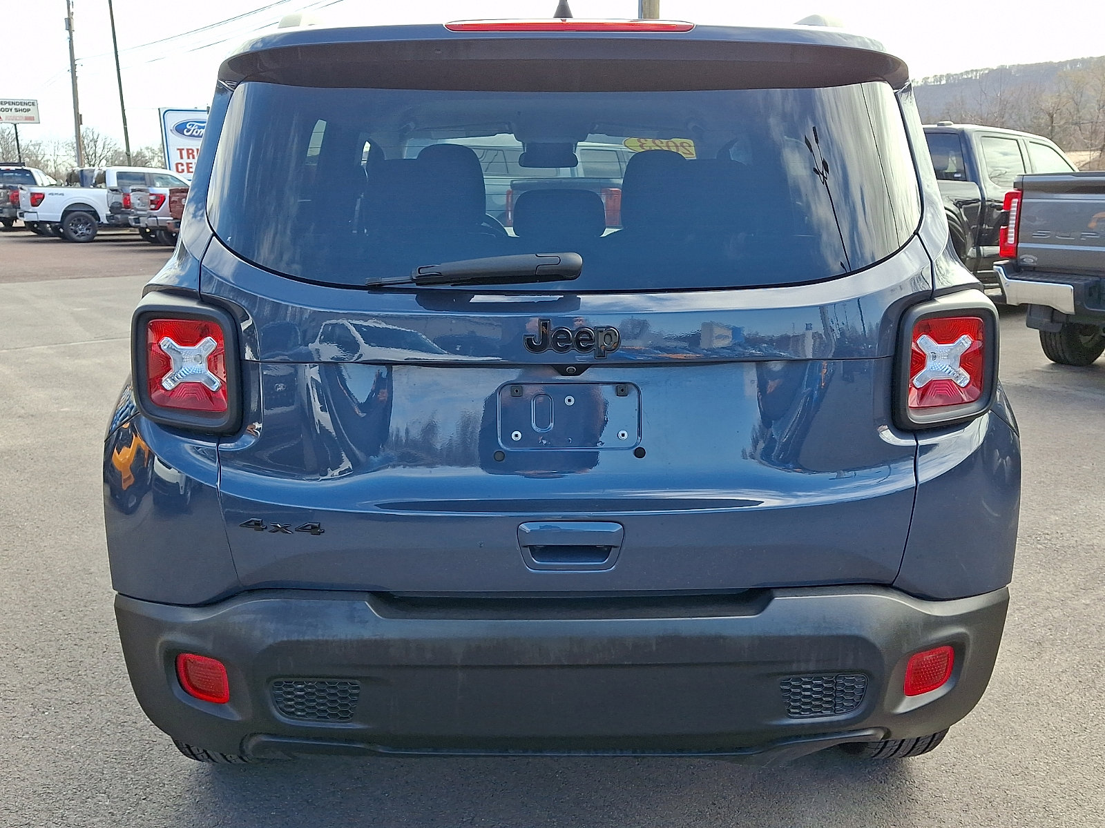 Used 2023 Jeep Renegade Latitude image 9